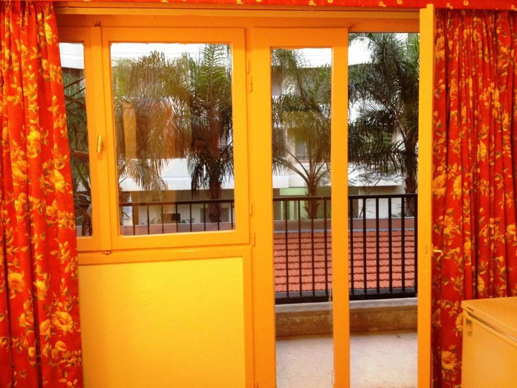 Embassy Hotel Beirute Quarto foto